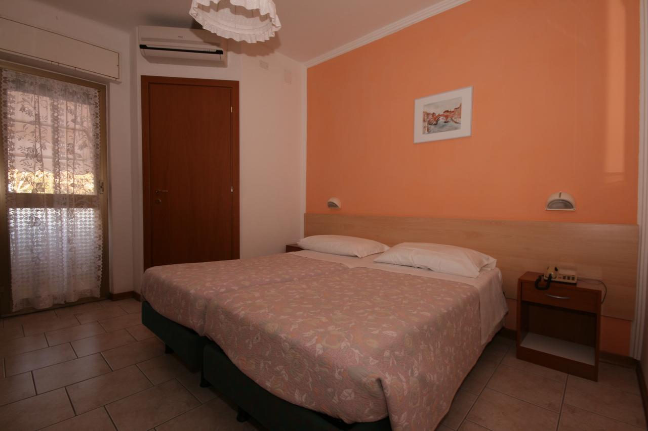 Hotel Villa Augusta Γκράντο Εξωτερικό φωτογραφία